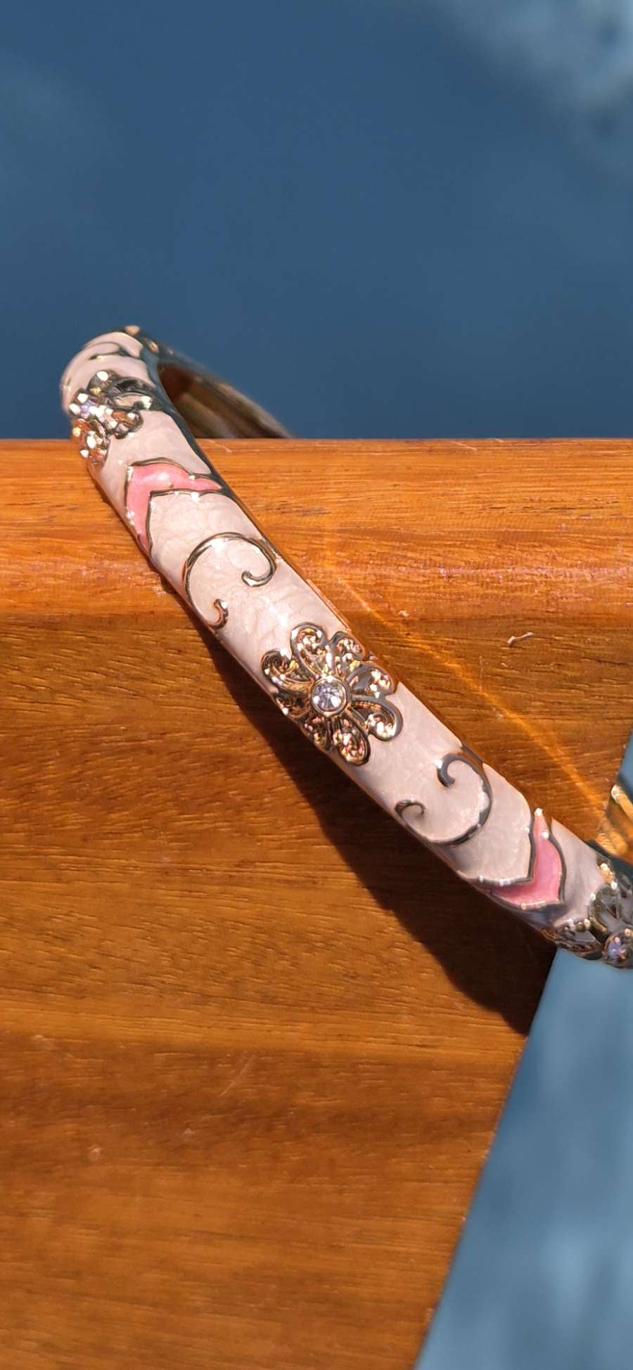 Jonc blanc à motif