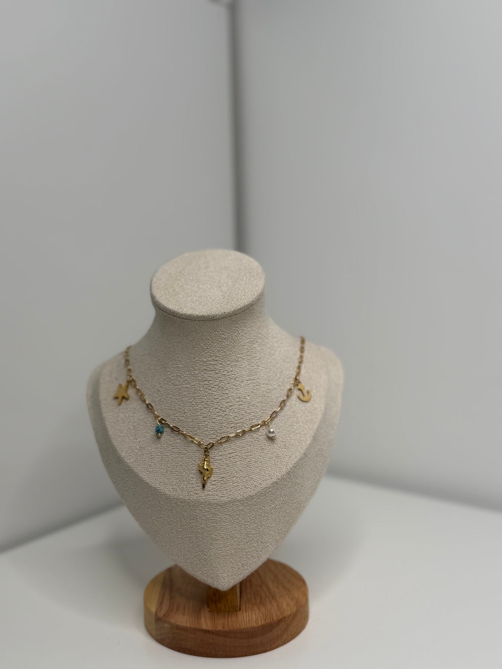 Collier Hawa
