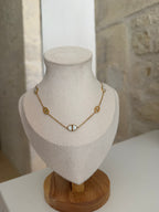 Collier Cherry