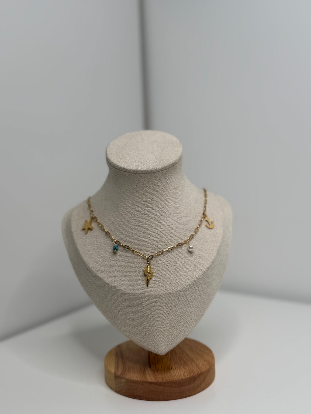 Collier Hawa