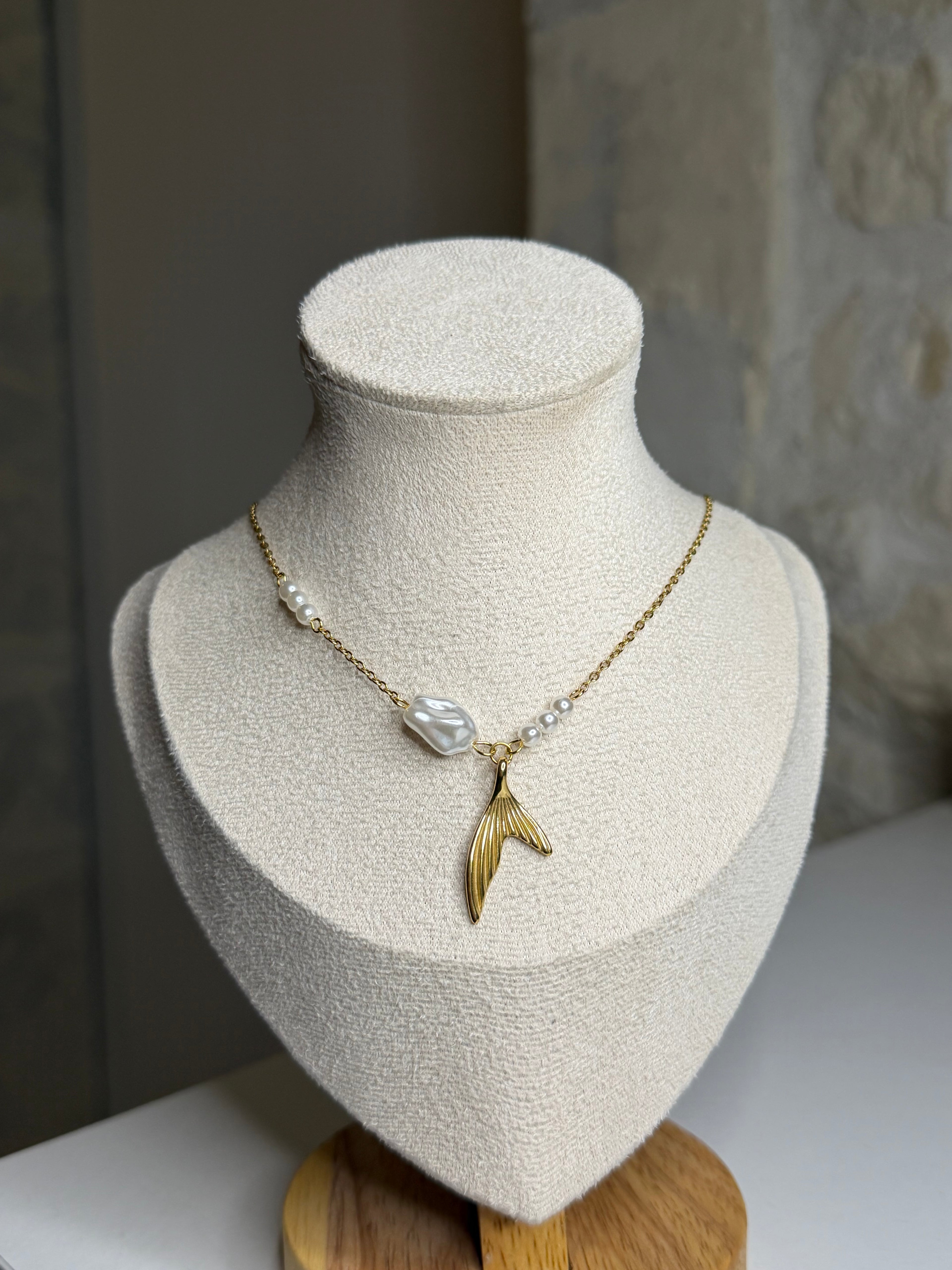 Collier Aya