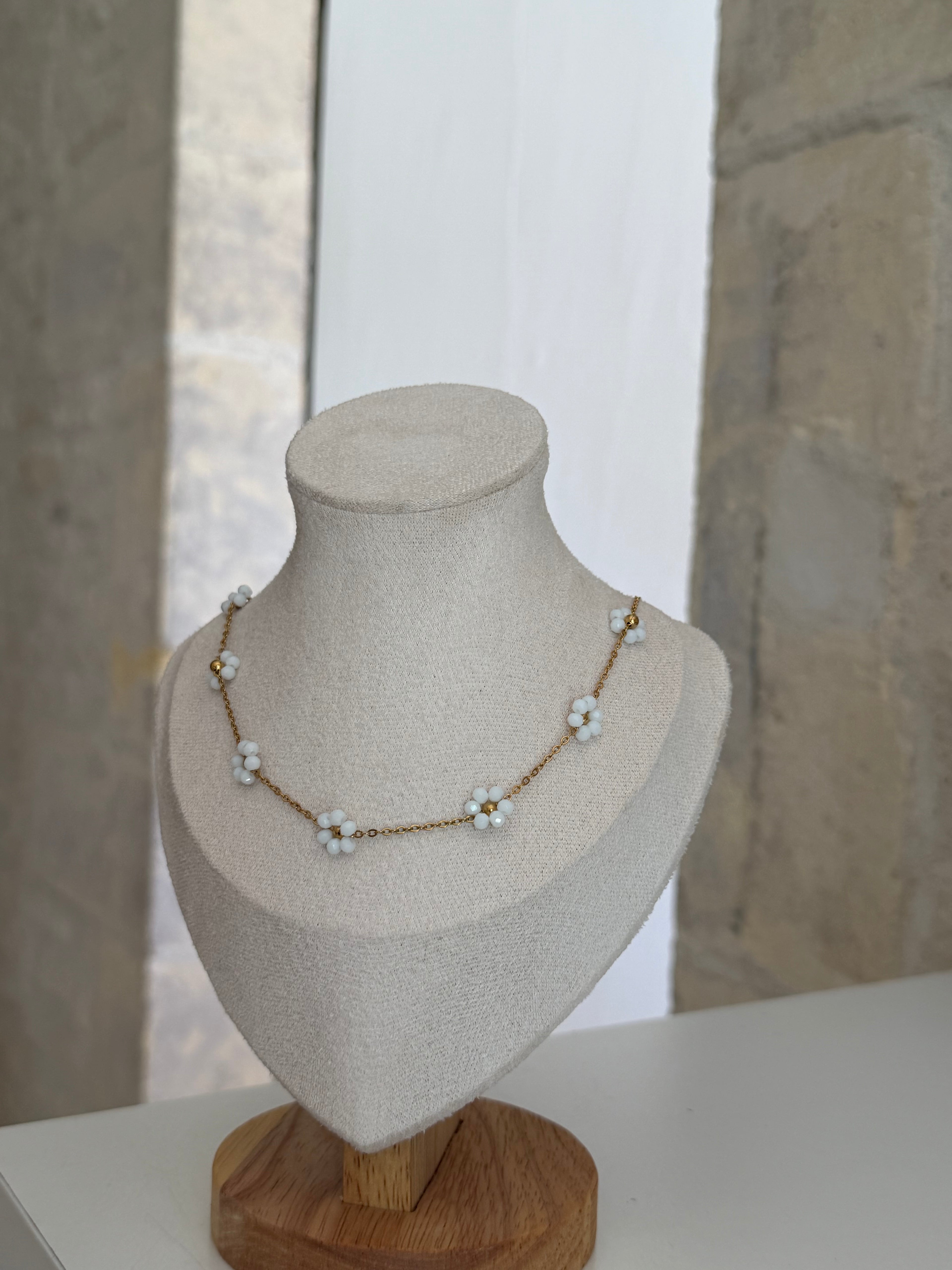 Collier Maya